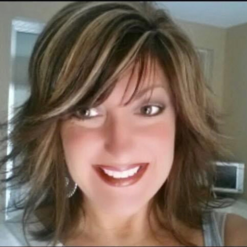 Meet your Posher, Denise